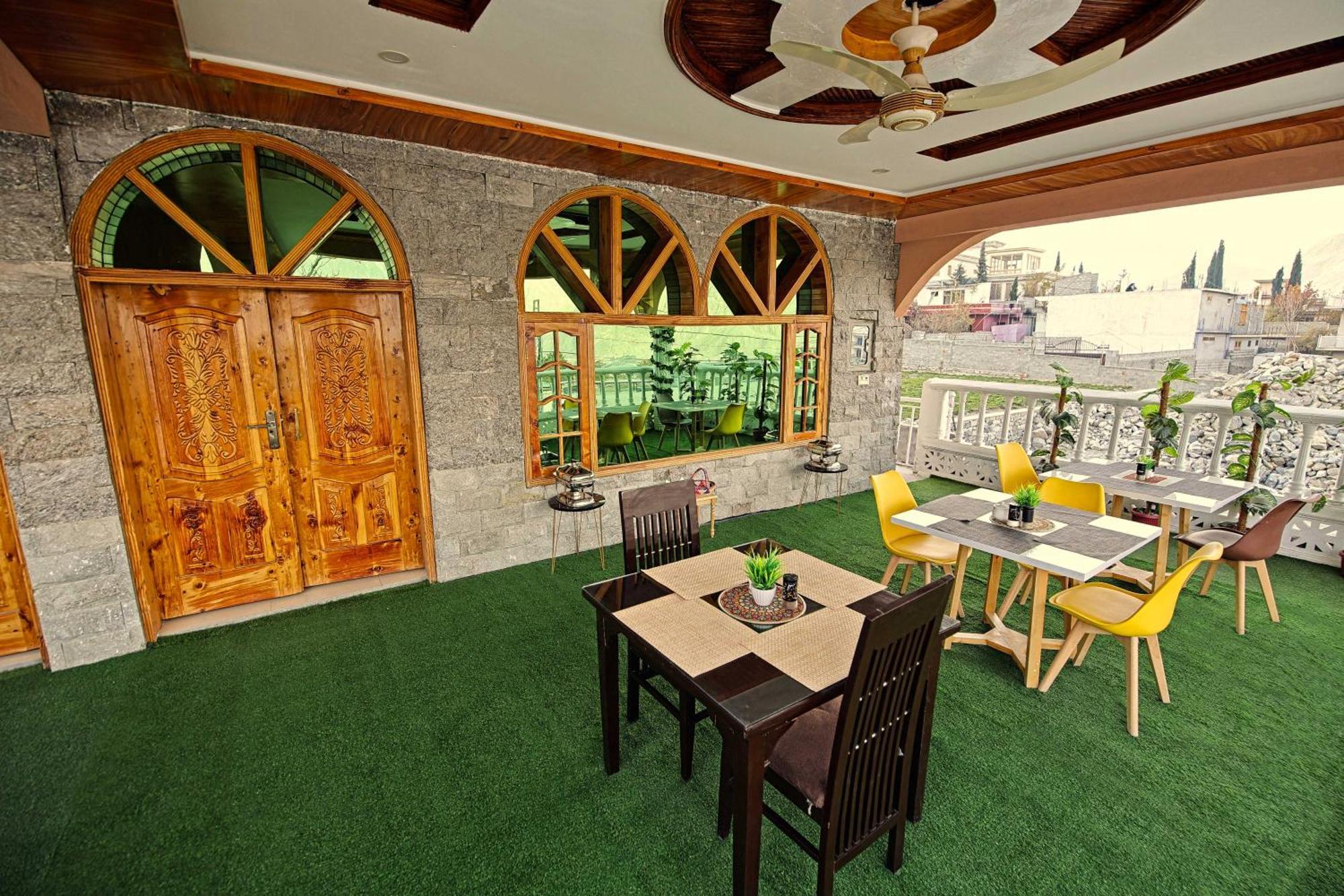 Oak Residency Hotel Gilgit Ngoại thất bức ảnh