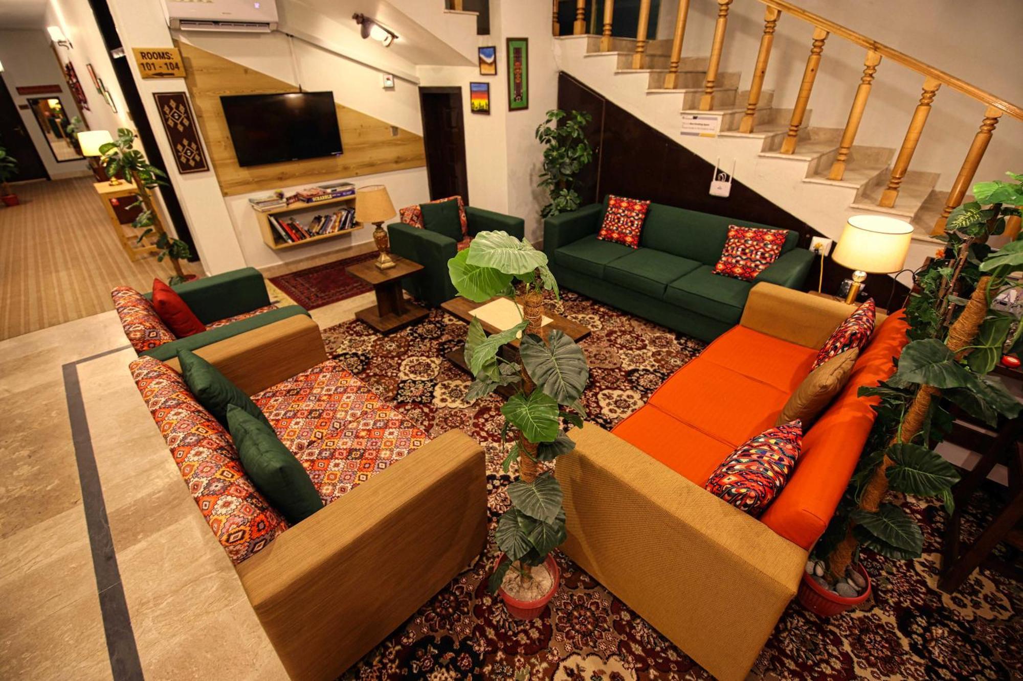 Oak Residency Hotel Gilgit Ngoại thất bức ảnh