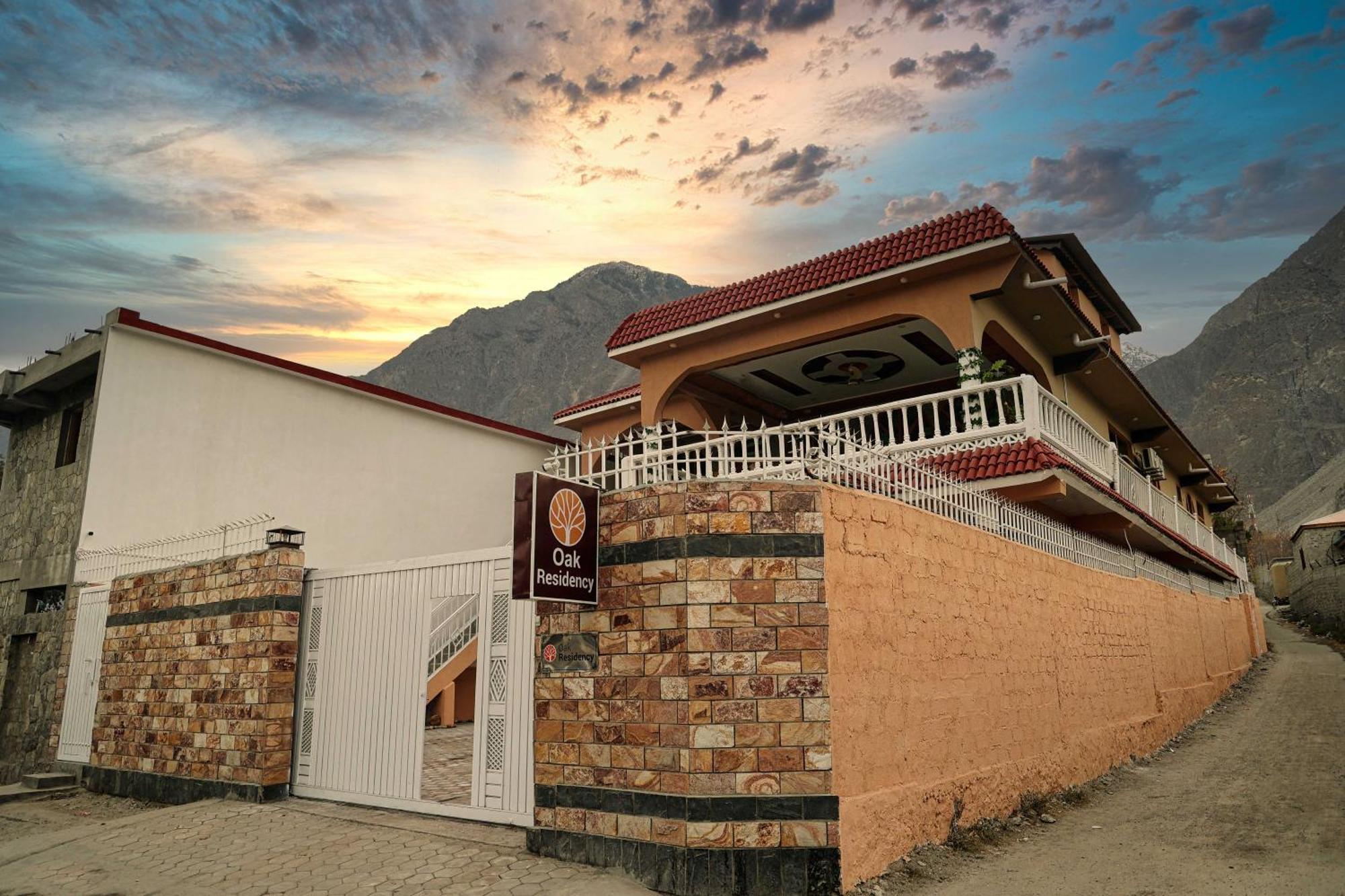 Oak Residency Hotel Gilgit Ngoại thất bức ảnh